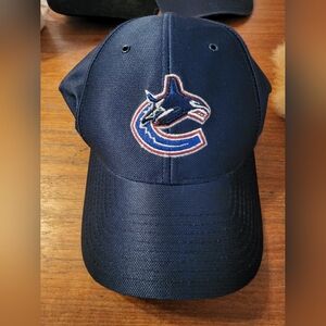 Vintage Vancouver Canucks Ballcap (YOUTH)